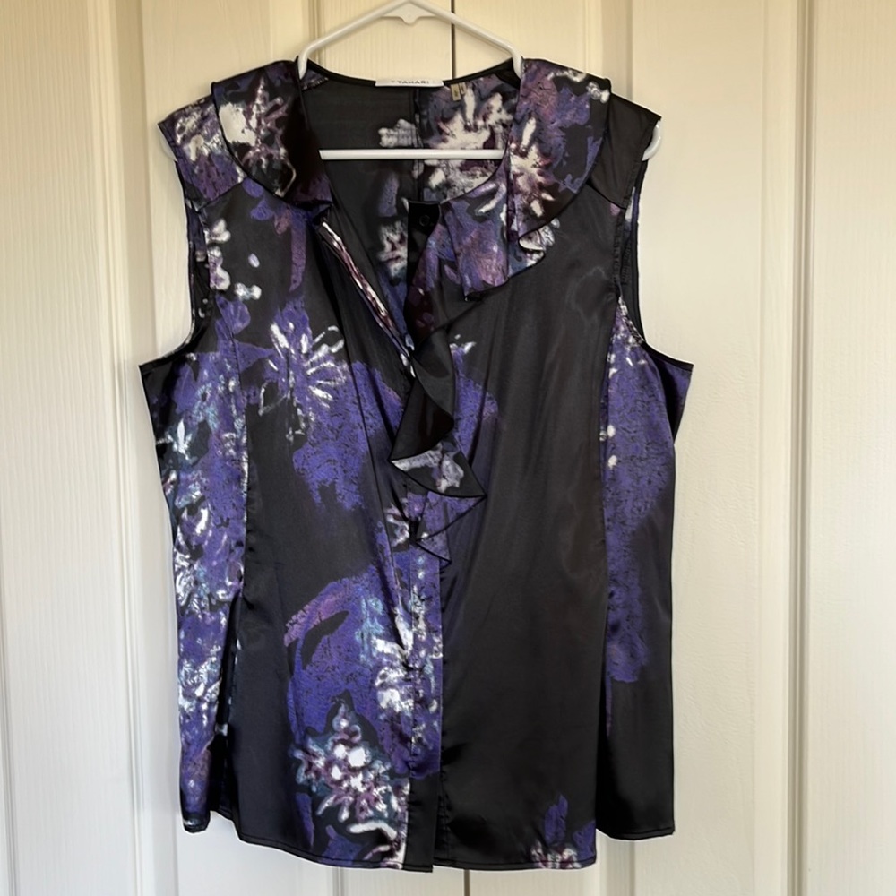 Unique Print Tahari Sleeveless Blouse